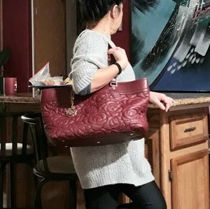 Bonia brick red quilted leather tote purse